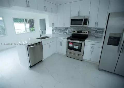 4572 NW 16th Ter, Tamarac, FL 33309