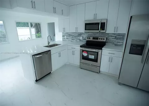 4572 NW 16th Ter, Tamarac, FL 33309
