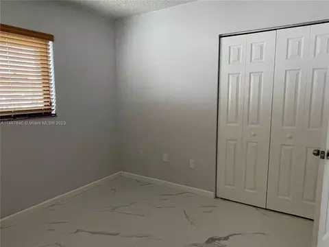 2579 W 72nd St, Hialeah, FL 33016 photo 10