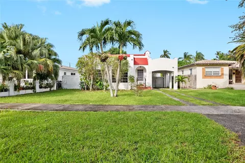 572 Mokena Dr, Miami Springs, FL 33166