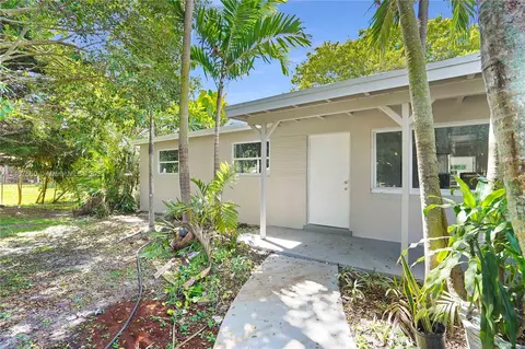 1624 Boardman Ave, Mangonia Park, FL 33407