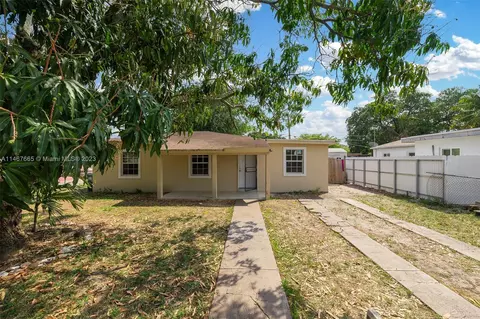 2550 NW 152nd St, Miami Gardens, FL 33054