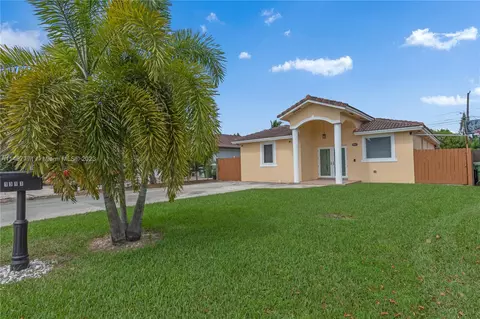 1311 NW 9th Ct, Homestead, FL 33030