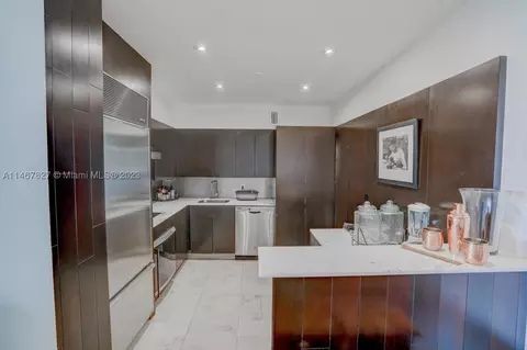 5700 Collins Ave #16G, Miami Beach, FL 33140