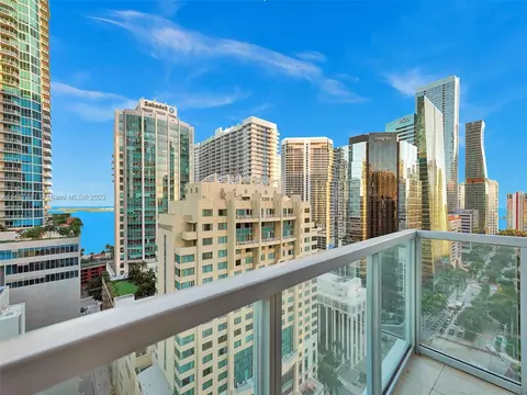 1060 Brickell Ave #2107, Miami, FL 33131