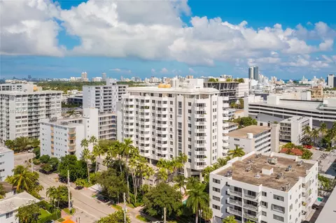 1621 Bay Rd #401, Miami Beach, FL 33139