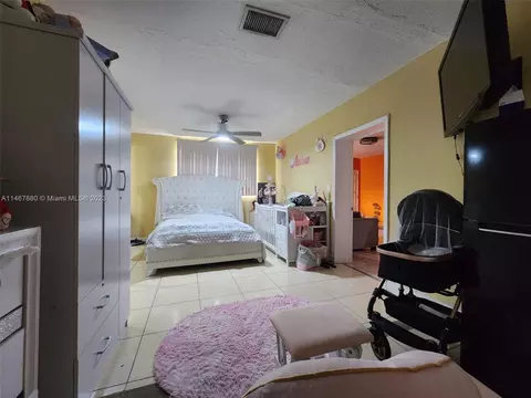 924 E 23rd St, Hialeah, FL 33013 photo 11