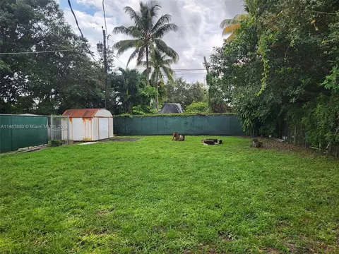 924 E 23rd St, Hialeah, FL 33013 photo 5