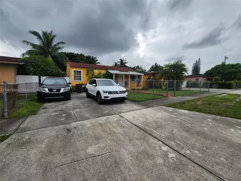924 E 23rd St, Hialeah, FL 33013 photo 2