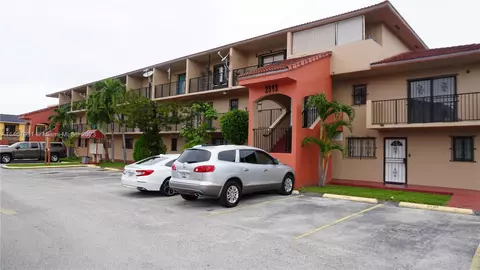 2313 W 60th St #C207, Hialeah, FL 33016