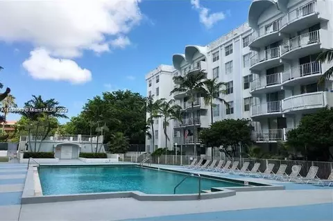 494 NW 165th Street Rd #608, Miami, FL 33169