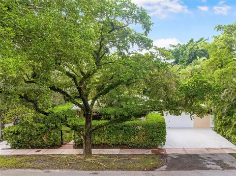 520 Cadima Ave, Coral Gables, FL 33134