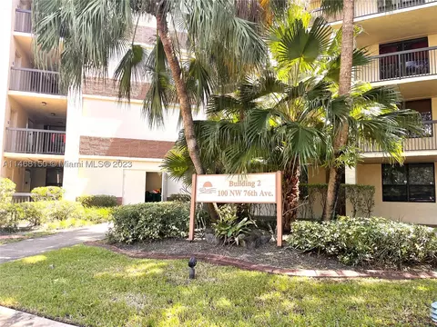 100 NW 76th Ave #302-2, Plantation, FL 33324