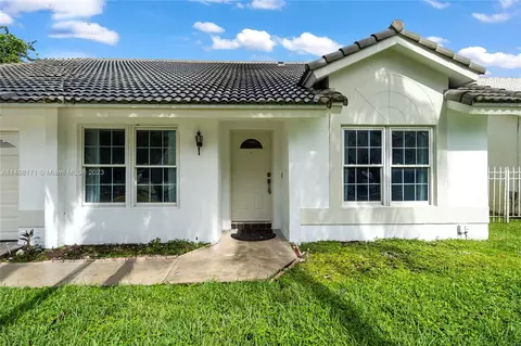 11056 Lakeaire Cir, Boca Raton, FL 33498