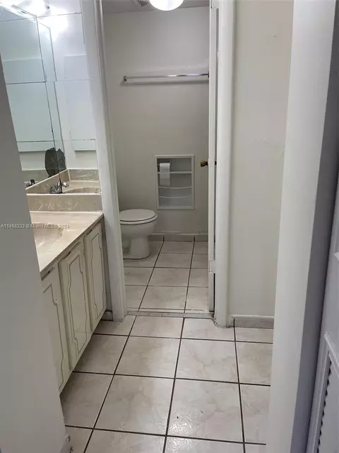 6575 W 4th Ave #101, Hialeah, FL 33012 photo 17