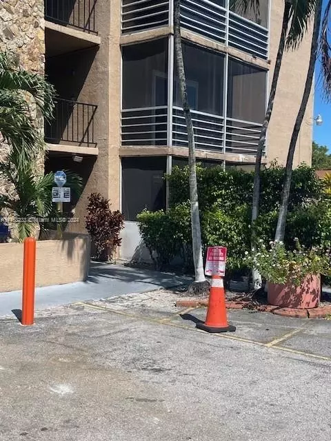 6575 W 4th Ave #101, Hialeah, FL 33012 photo 26