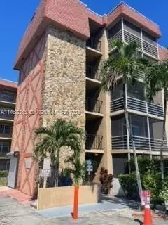 6575 W 4th Ave #101, Hialeah, FL 33012 photo 29