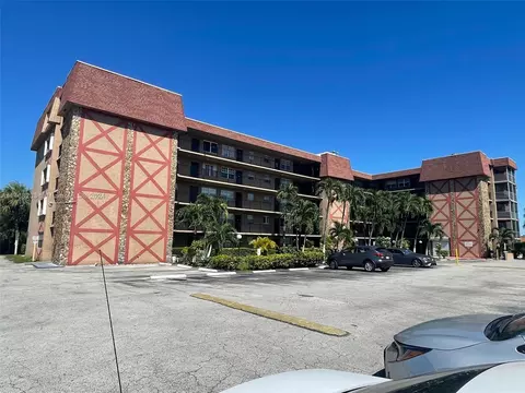 6575 W 4th Ave #101, Hialeah, FL 33012 photo 30