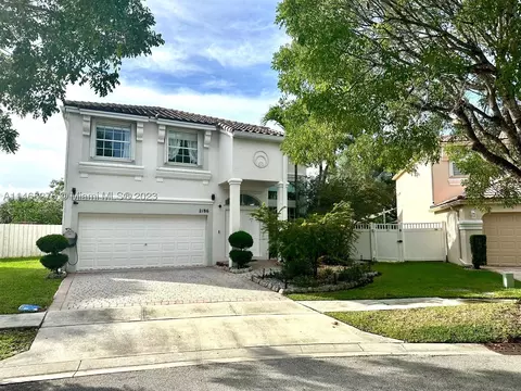 2186 NW 157th Ln, Pembroke Pines, FL 33028