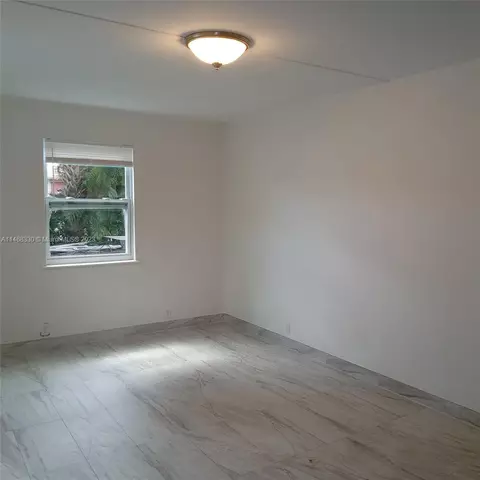 1202 NE 3rd Ave, Fort Lauderdale, FL 33304