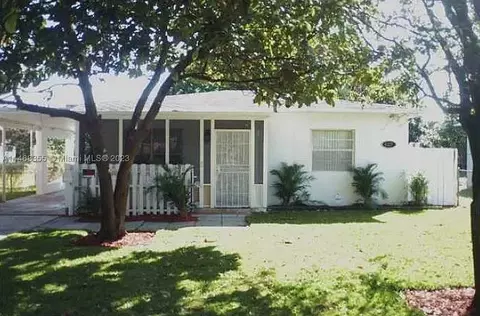 627 SW 7th Ave, Hallandale Beach, FL 33009
