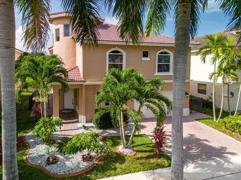 12441 SW 1st St, Plantation, FL 33325