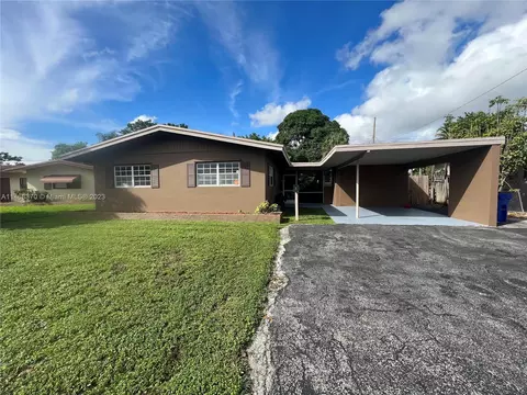 4531 NW 32nd Ct, Lauderdale Lakes, FL 33319