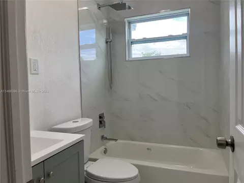 8330 NW 35th Pl, Miami, FL 33147 photo 12