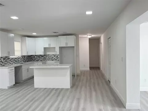 8330 NW 35th Pl, Miami, FL 33147 photo 6