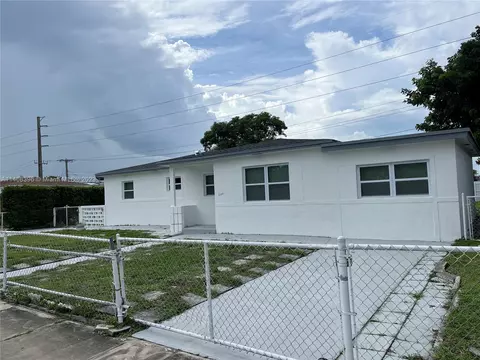 8330 NW 35th Pl, Miami, FL 33147 photo 2