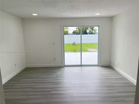 8330 NW 35th Pl, Miami, FL 33147 photo 13