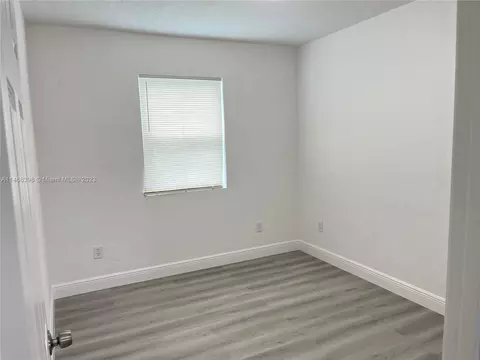 8330 NW 35th Pl, Miami, FL 33147 photo 11