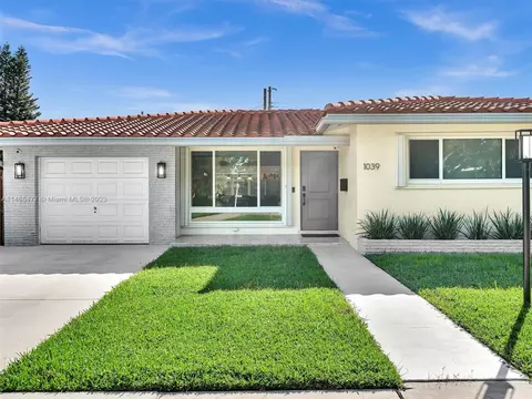 1039 W 32nd Ave, Hollywood, FL 33021
