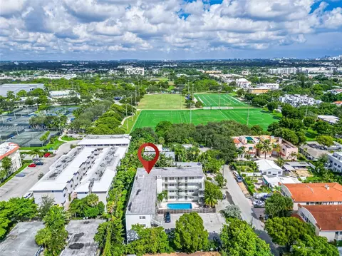 609 NE 13th Ave #402, Fort Lauderdale, FL 33304