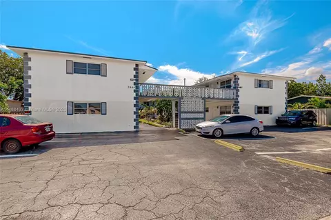 2444 Polk St #205, Hollywood, FL 33020