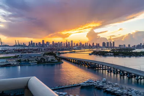400 Alton Rd #1901, Miami Beach, FL 33139