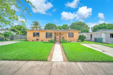 15035 Harrison St, Miami, FL 33176