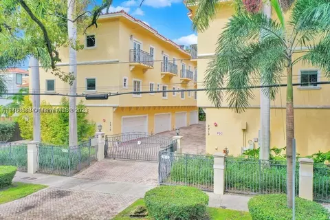 2919 Coconut Ave #5, Miami, FL 33133