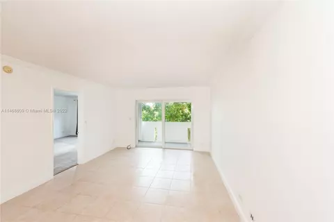 300 Galen Dr #305, Key Biscayne, FL 33149