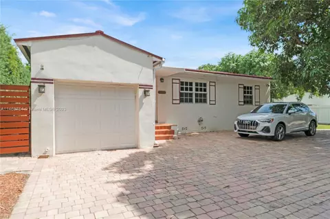 1681 SW 32 Ct, Miami, FL 33145