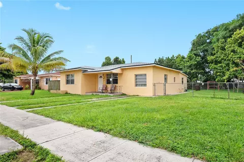 220 W 33rd St, Hialeah, FL 33012 photo 2