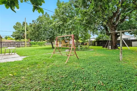 220 W 33rd St, Hialeah, FL 33012 photo 11