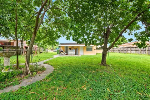 220 W 33rd St, Hialeah, FL 33012 photo 14