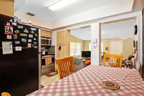 220 W 33rd St, Hialeah, FL 33012 photo 6