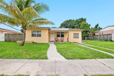 220 W 33rd St, Hialeah, FL 33012