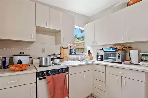 220 W 33rd St, Hialeah, FL 33012 photo 18