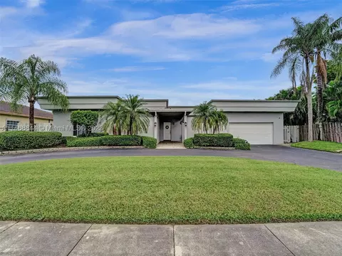 1721 SW 54th Ter, Plantation, FL 33317