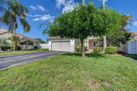 12697 NW 11th Ct, Sunrise, FL 33323
