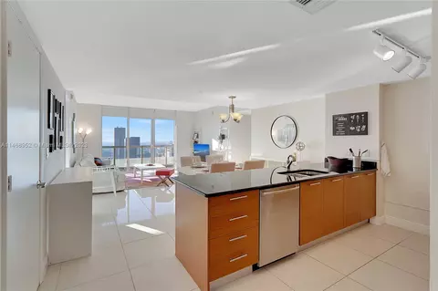 50 Biscayne Blvd #3801, Miami, FL 33132