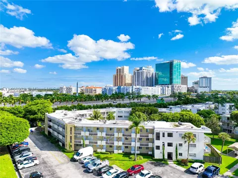 7737 N Kendall Dr #C216, Miami, FL 33156